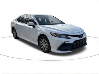 Used 2022 Toyota Camry LE video 1