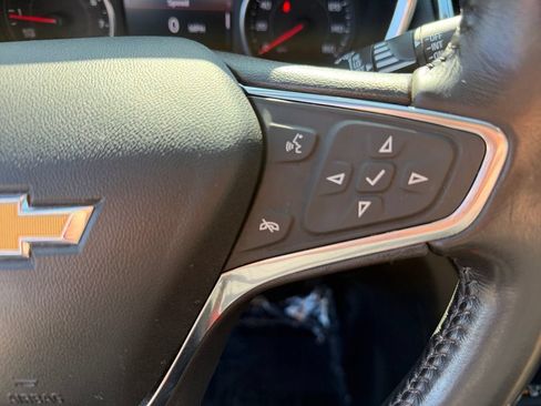 Used 2019 Chevrolet Equinox Premier AWD/4WD image 16