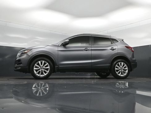 Used 2022 Nissan Rogue Sport SV FWD image 40
