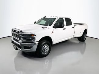 New 2026 RAM 3500 Tradesman AWD/4WD video 3