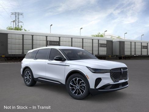New 2026 Lincoln Nautilus Premier AWD/4WD image 7