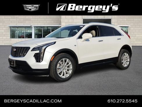 Certified 2023 Cadillac XT4 Luxury w/ Cold Weather Package image 1