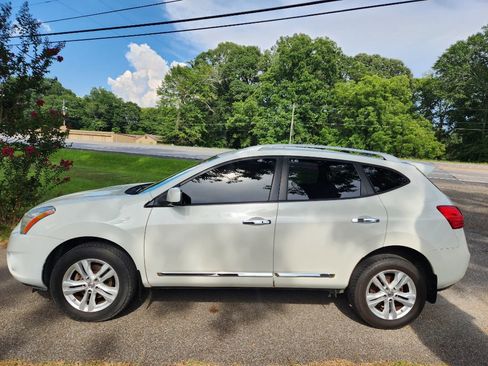 Used 2012 Nissan Rogue SV image 6
