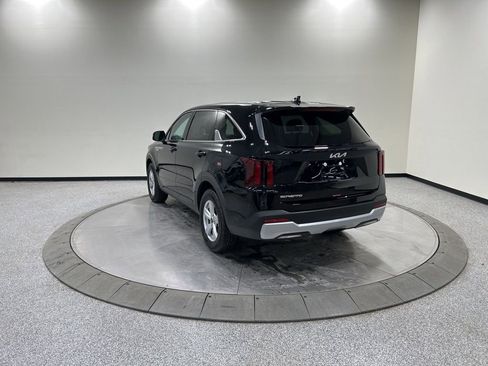 New 2026 Kia Sorento LX image 7