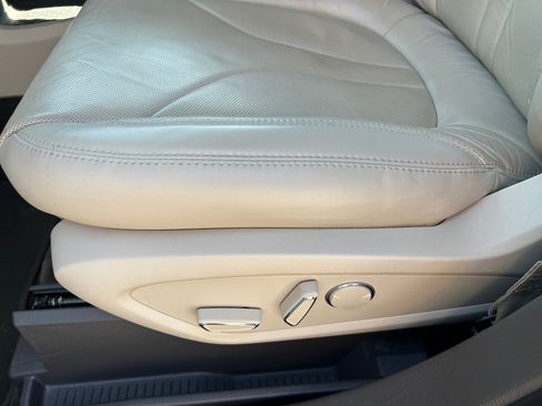 Used 2017 Lincoln MKX Reserve w/ Driver Assistance Package FWD image 30