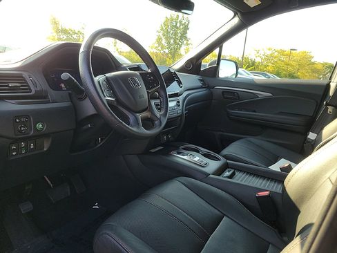 Certified 2022 Honda Passport TrailSport image 19