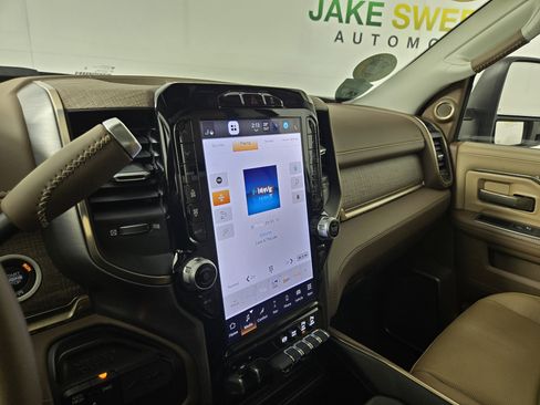 Used 2024 RAM 3500 Limited image 20