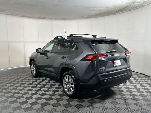 Used 2025 Toyota RAV4 XLE Premium FWD image 5