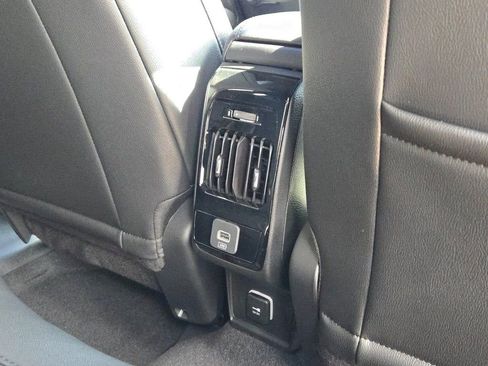 New 2026 Jeep Compass Limited w/ Limited Altitude Pack image 11