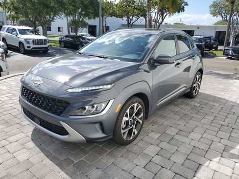 Used 2023 Hyundai Kona Limited image 3