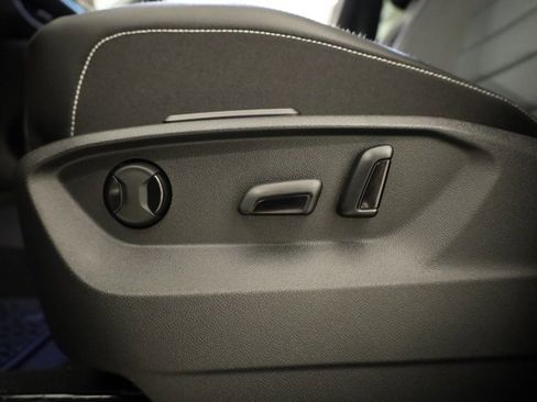 New 2026 Volkswagen Atlas Cross Sport SEL R-Line image 11