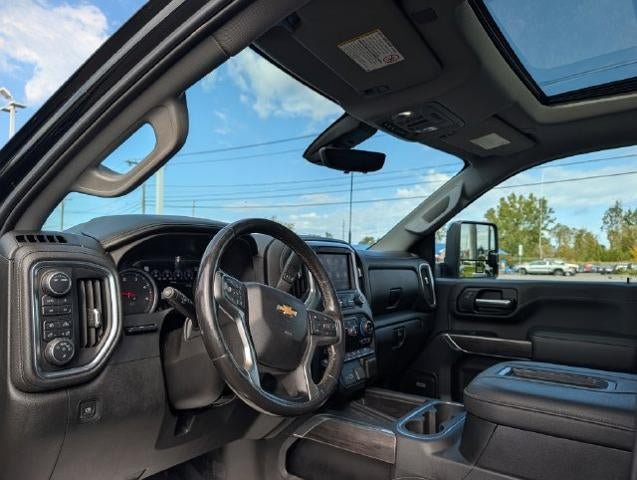 Used 2020 Chevrolet Silverado 2500 LTZ w/ LTZ Premium Package AWD/4WD image 3
