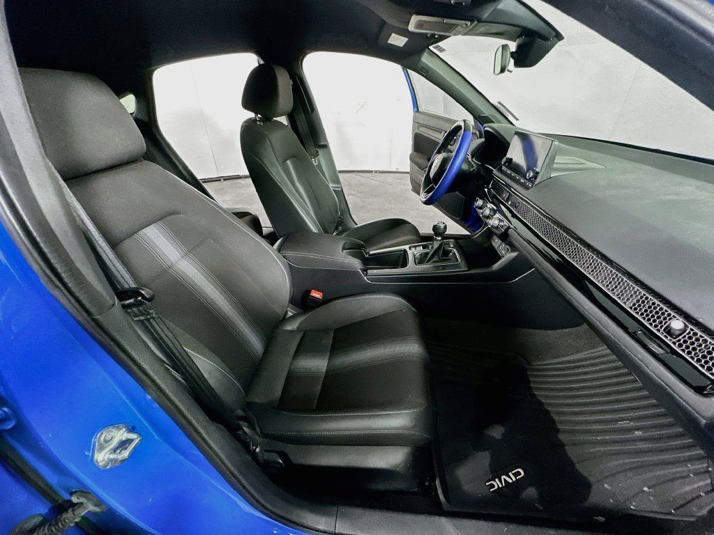 Used 2023 Honda Civic Sport image 14