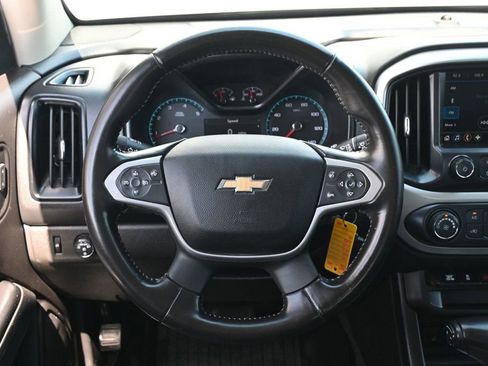 Used 2019 Chevrolet Colorado LT w/ LT Convenience Package RWD image 11