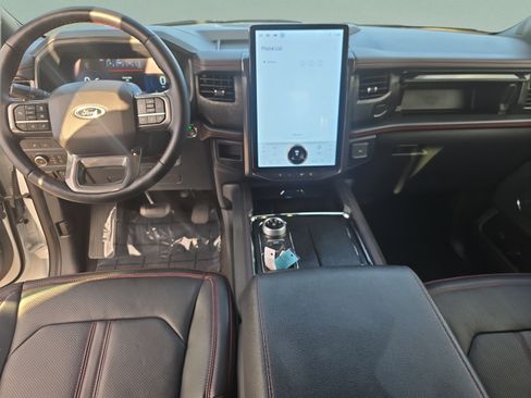 Used 2024 Ford Expedition Limited RWD image 22