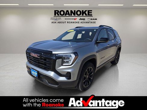 Used 2025 GMC Terrain Elevation w/ Black Edition image 1