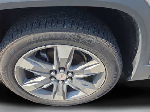 Used 2018 GMC Acadia SLT AWD/4WD image 32