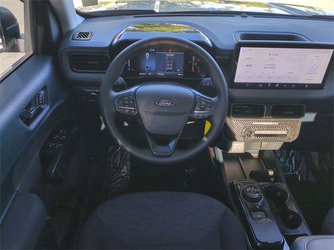 Certified 2025 Ford Maverick XL image 16