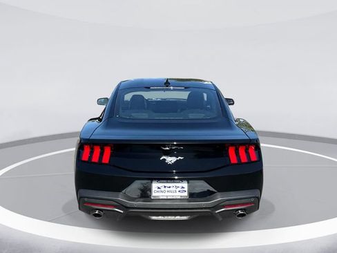 Used 2026 Ford Mustang Premium RWD image 5