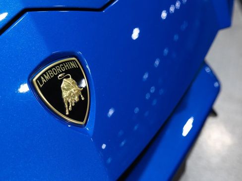 Used 2020 Lamborghini Urus image 30