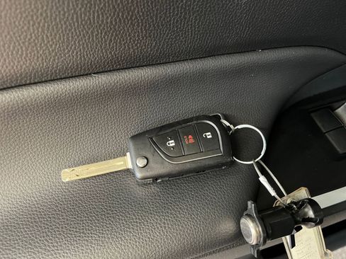 Used 2025 Toyota RAV4 LE image 22