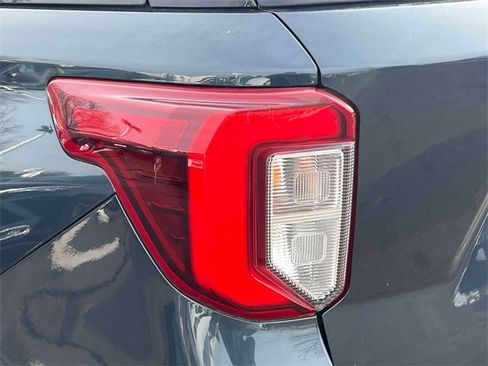 Used 2022 Ford Explorer ST-Line image 13