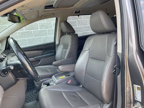 Used 2016 Honda Odyssey Touring Elite image 15