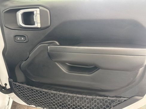 Used 2020 Jeep Gladiator Rubicon w/ Trailer Tow Package image 23