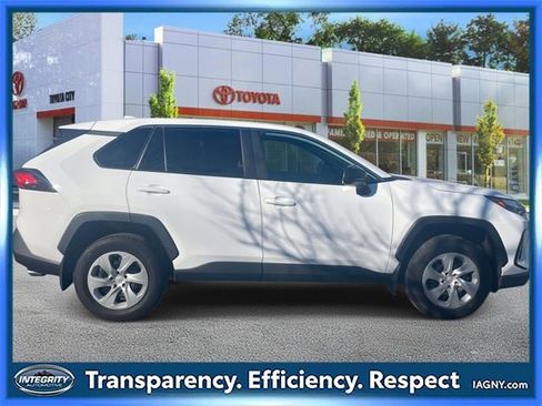 Certified 2023 Toyota RAV4 LE image 5