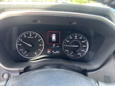 Used 2023 Subaru Ascent Premium w/ Convenience Package AWD/4WD image 12