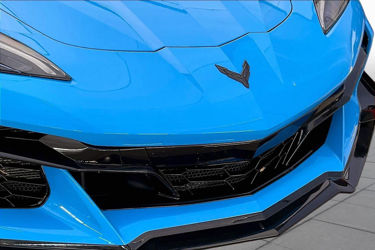 Used 2024 Chevrolet Corvette Z06 w/ Z07 Performance Package RWD image 27