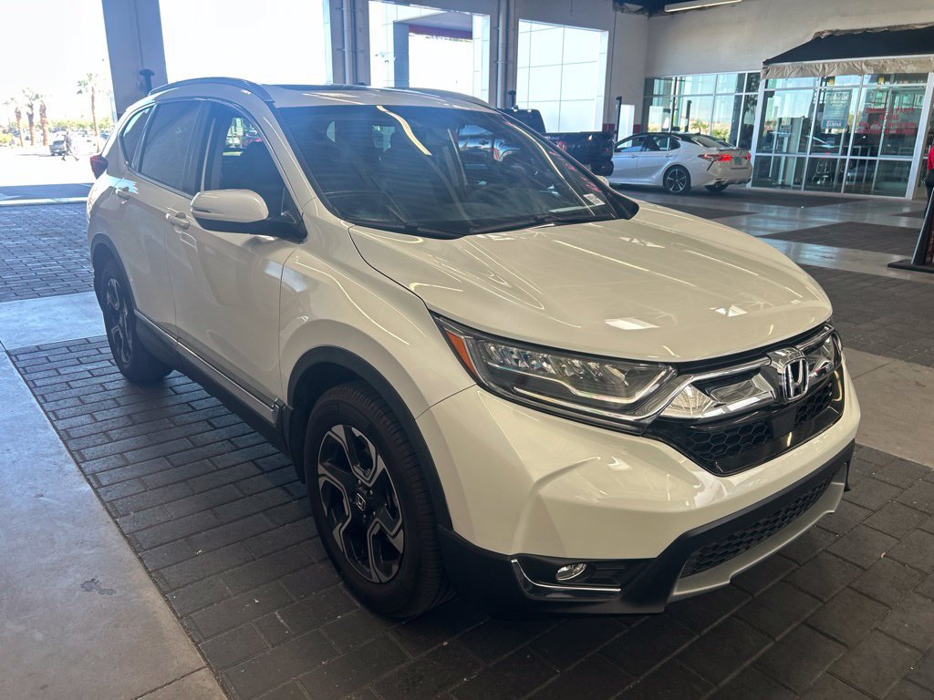 Used 2018 Honda CR-V Touring image 2