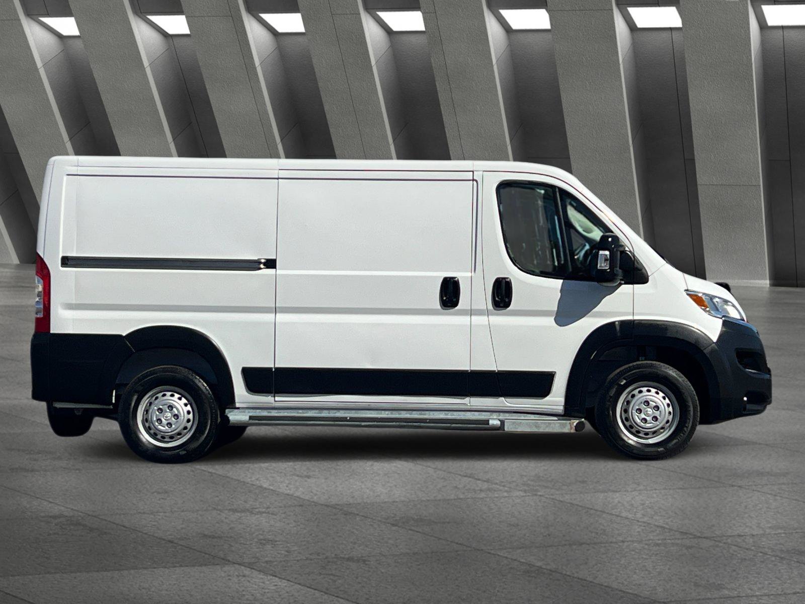 Used 2025 RAM ProMaster 2500 w/ U-Haul Equipment Group FWD image 3