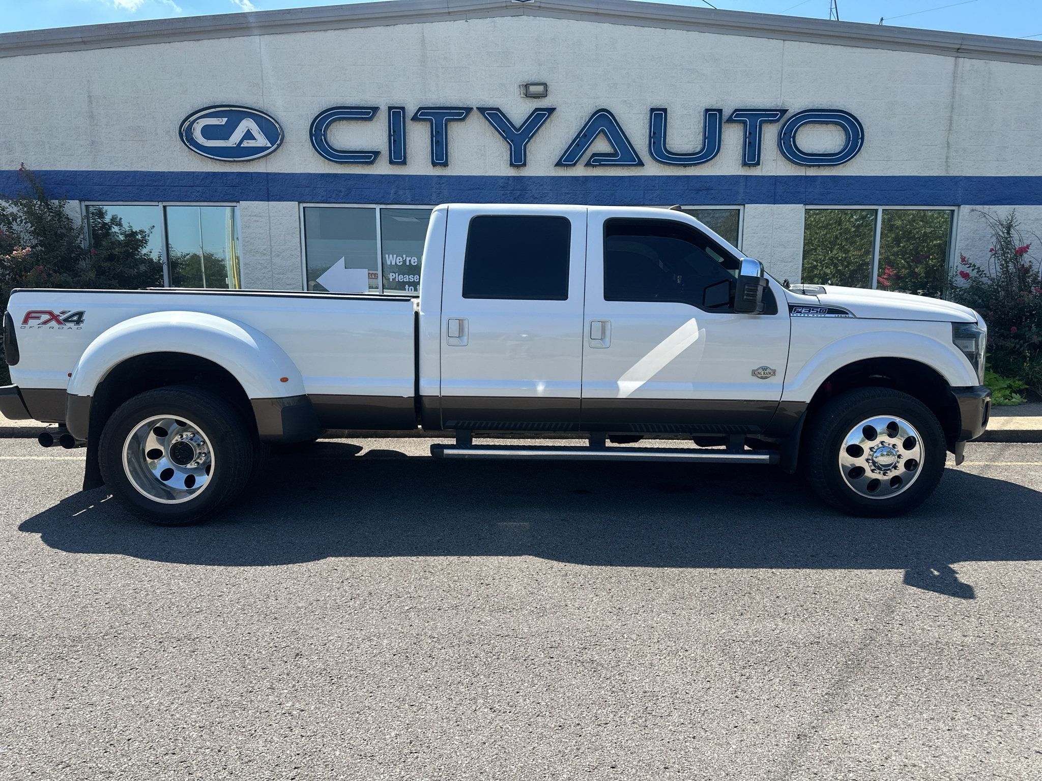 Used 2016 Ford F350 King Ranch AWD/4WD image 3