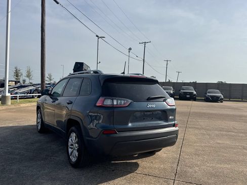 Used 2020 Jeep Cherokee Latitude FWD image 16