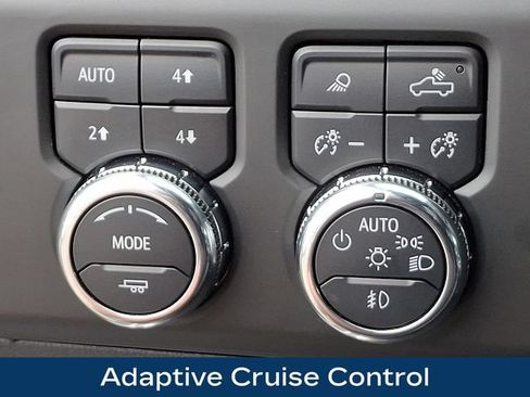 Used 2023 GMC Sierra 1500 Denali w/ Denali Reserve Package AWD/4WD image 9