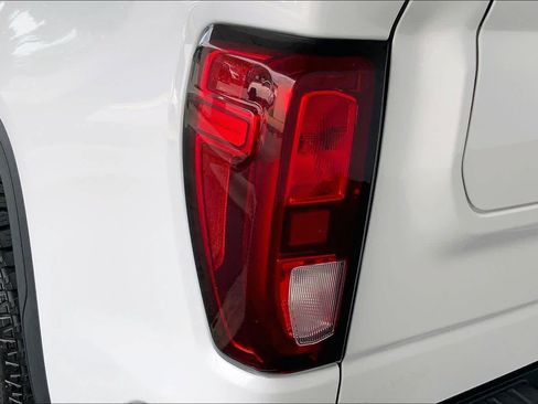 Used 2021 GMC Sierra 1500 Elevation AWD/4WD image 28