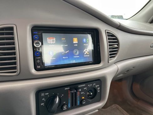 Used 2001 Buick Century Custom w/ Premium Pkg image 34