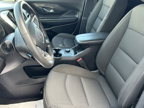 Used 2024 GMC Terrain SLE AWD/4WD image 18