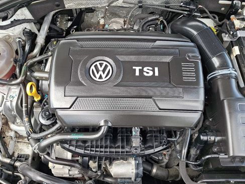 Used 2025 Volkswagen Jetta GLI Autobahn FWD image 27