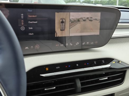 New 2026 Buick Enclave Avenir w/ Super Cruise Package FWD image 11