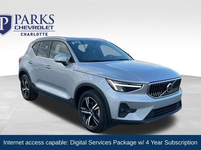 Used 2023 Volvo XC40 B5 Plus