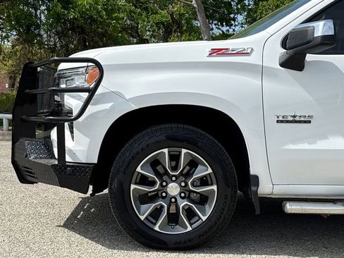 Used 2024 Chevrolet Silverado 1500 LT AWD/4WD image 5