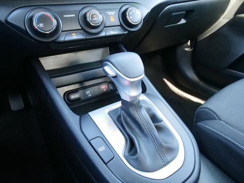 Used 2024 Kia Forte LXS image 23