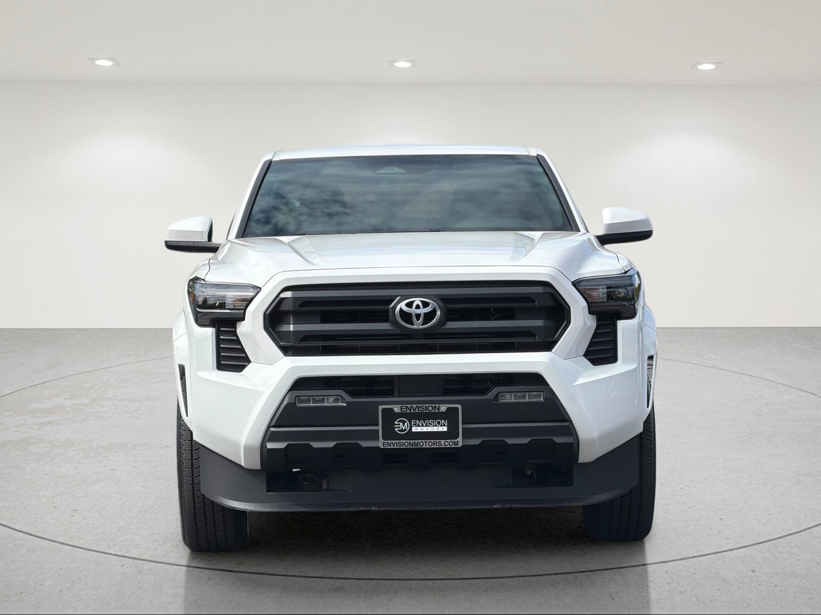 Used 2026 Toyota Tacoma SR5 AWD/4WD image 8