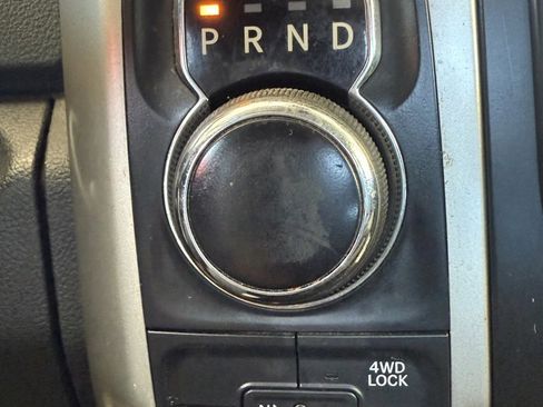 Used 2018 RAM 1500 Classic SLT image 28