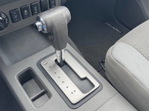 Used 2019 Nissan Frontier SV w/ Value Truck Package image 11