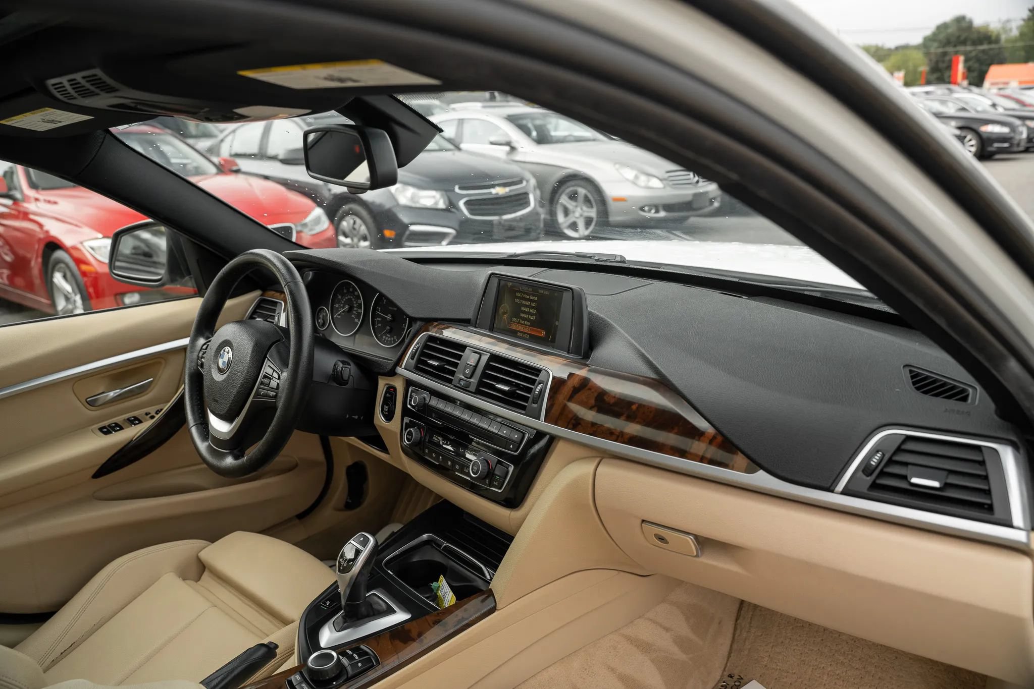 Used 2016 BMW 328i Sedan RWD image 12