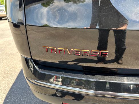 Used 2018 Chevrolet Traverse Premier w/ Redline Edition AWD/4WD image 8