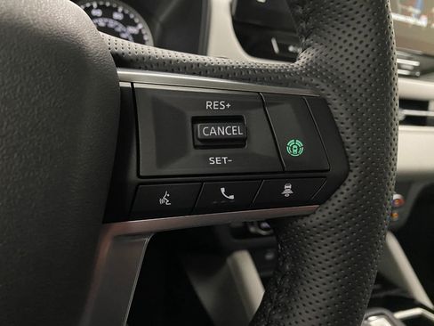 New 2026 Mitsubishi Outlander SE AWD/4WD image 17